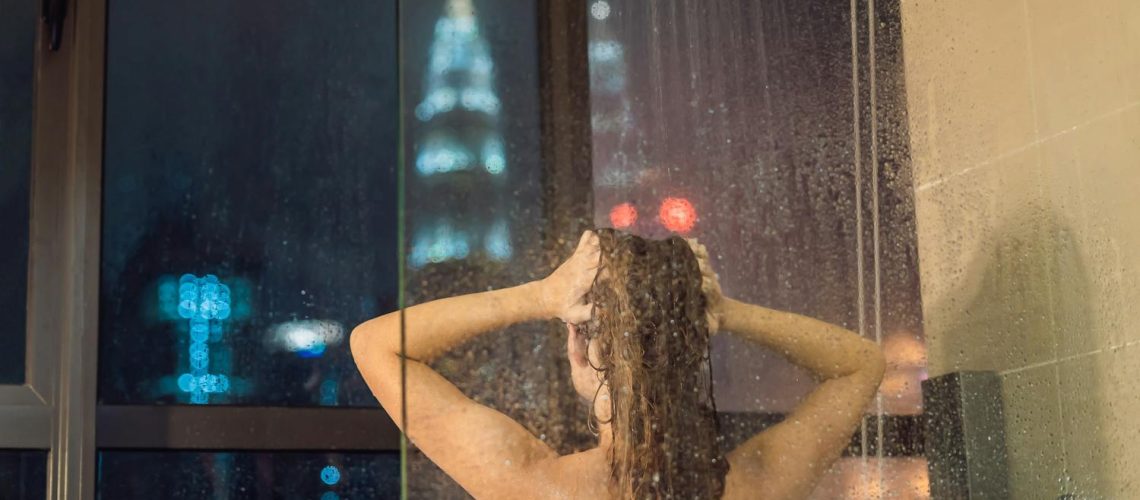 Douche le soir : quelle température pour bien dormir ?